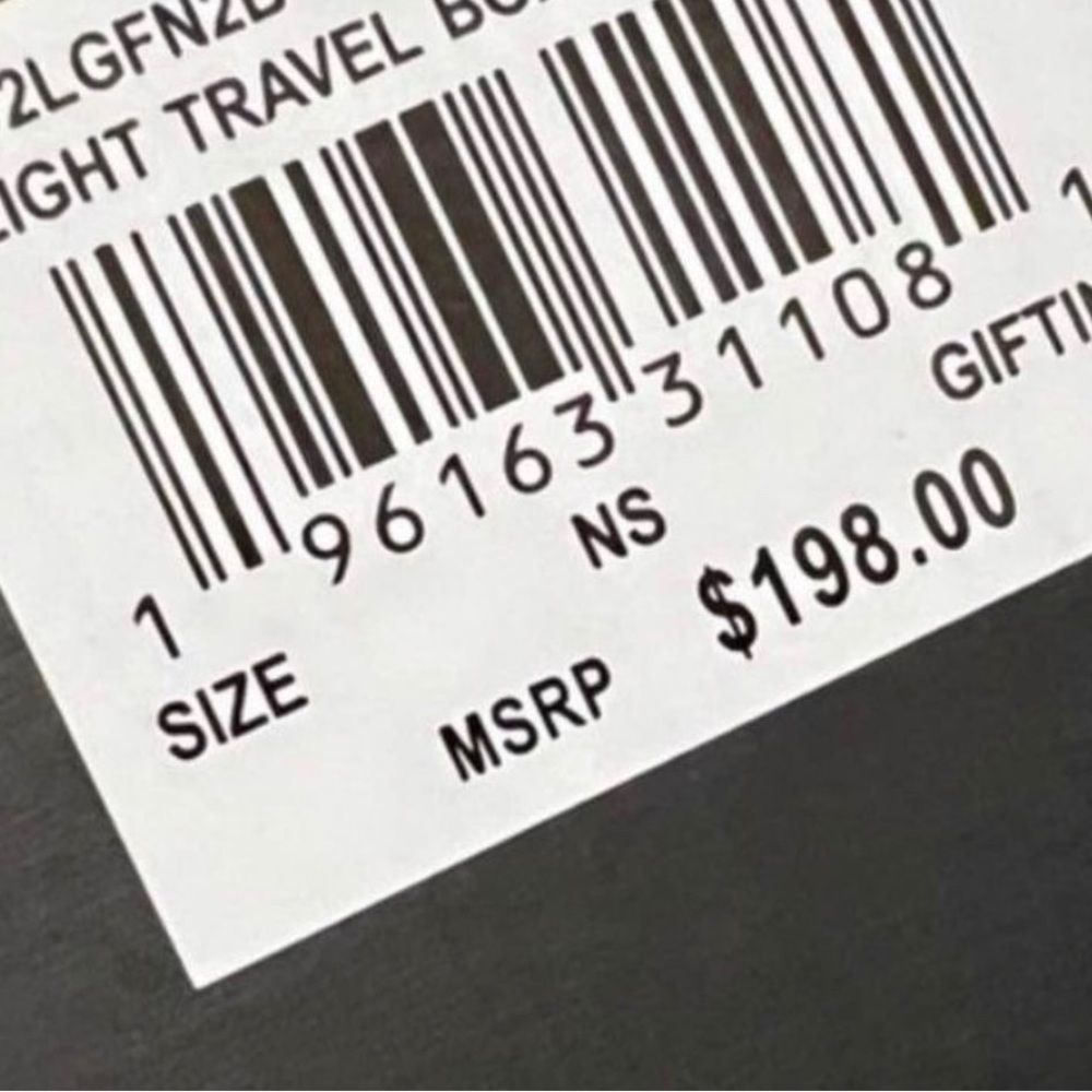 Michael Kors 3-In-1 Logo Travel Gift Set, New in Gift Box - Picture 15 of 15